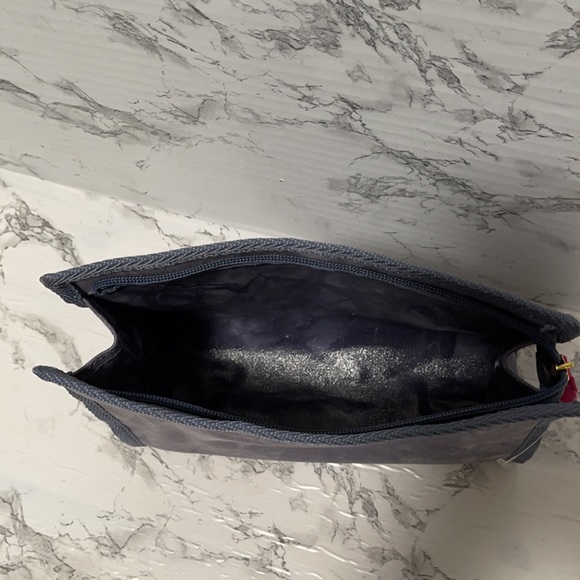 BARNEYS NEW YORK ICON MAKEUP POUCH DENIM TIE DYE PINTED WITH PINK ZIPPER NEW - Picture 10 of 14